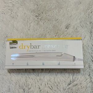 Drybar Reserve Vibrating Styling Iron 1″ – Professional Flat Iron